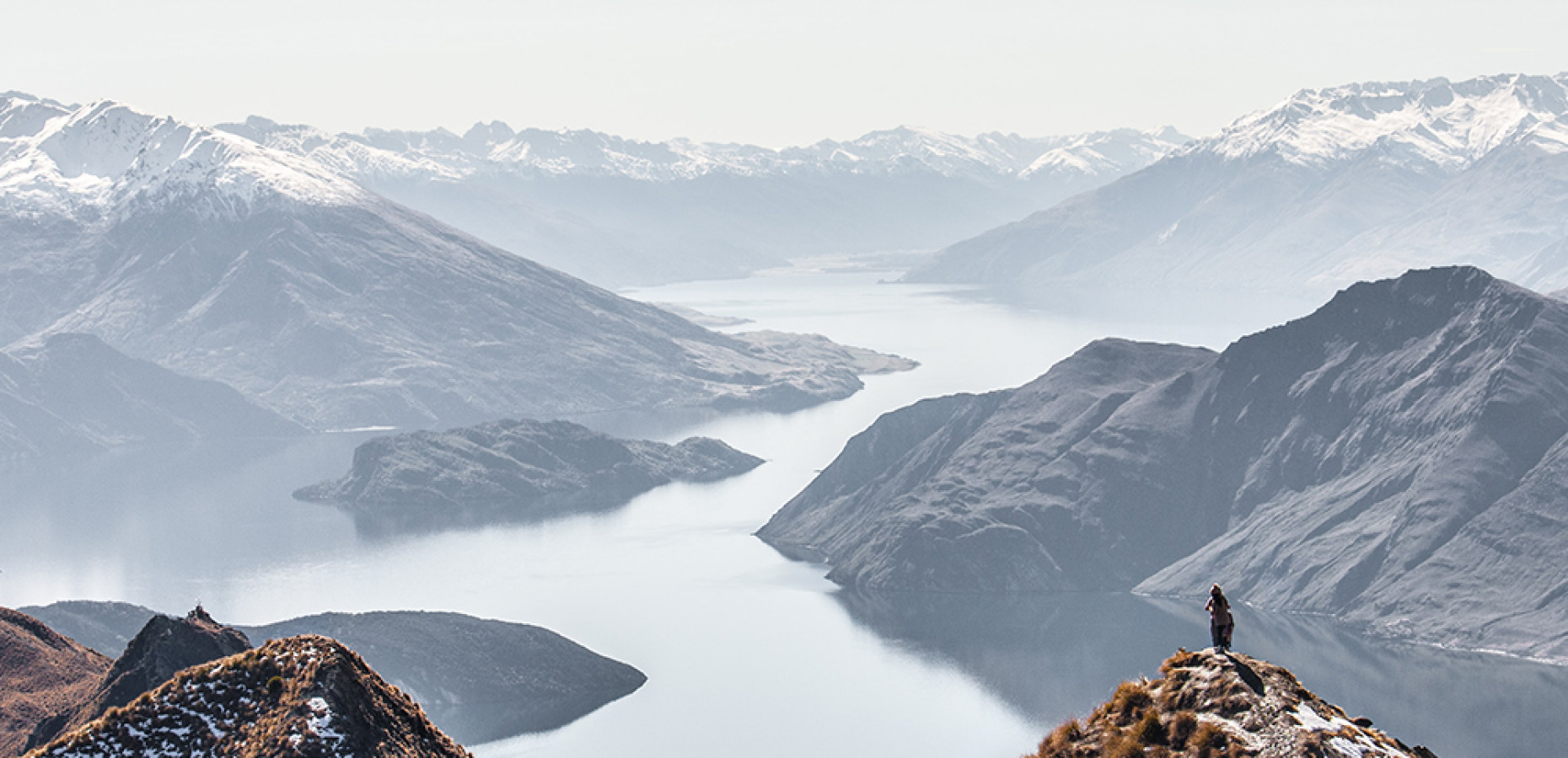 aaron sebastian bfgEYpS0Znk unsplash v2